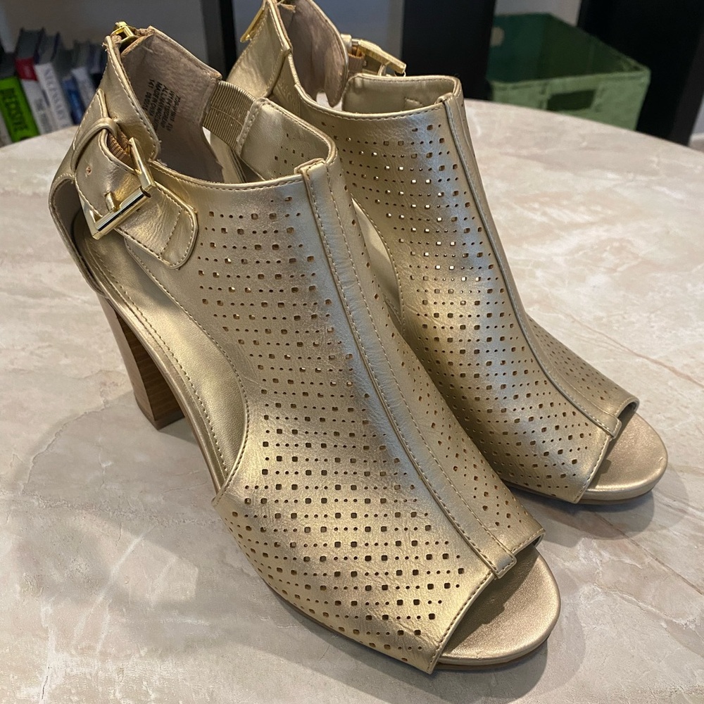 White Mountain - Dreamy Sandals